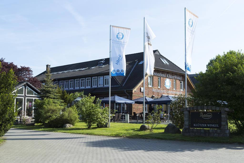 Ostseehotel Kluetzer Winkel Hohen Schoenberg Exterior photo