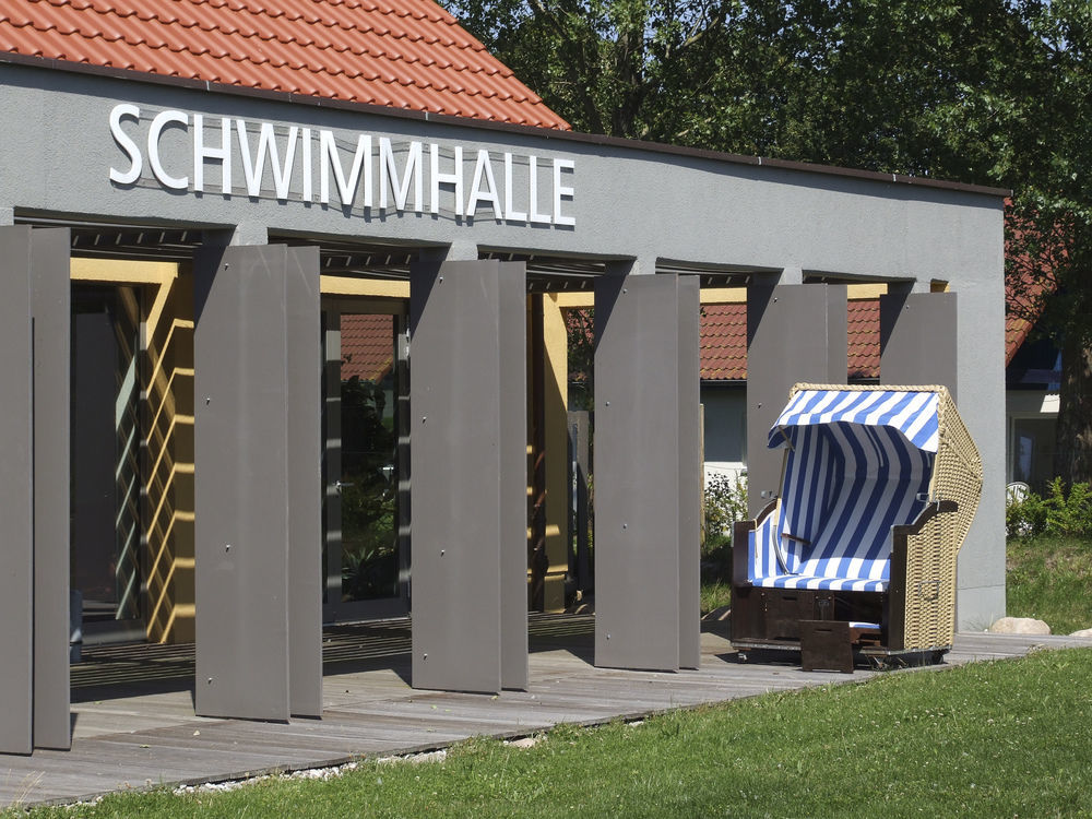 Ostseehotel Kluetzer Winkel Hohen Schoenberg Exterior photo